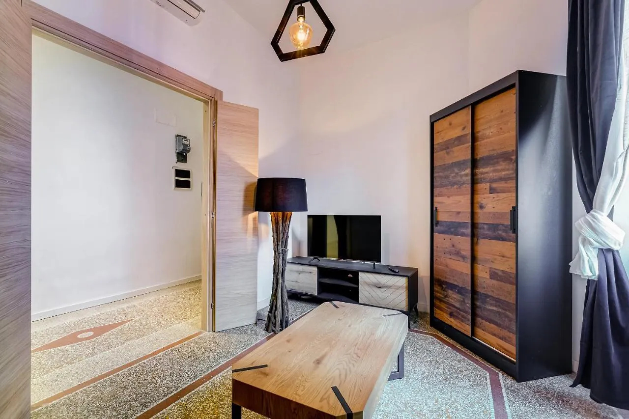 Re Di Roma Guest House Italy